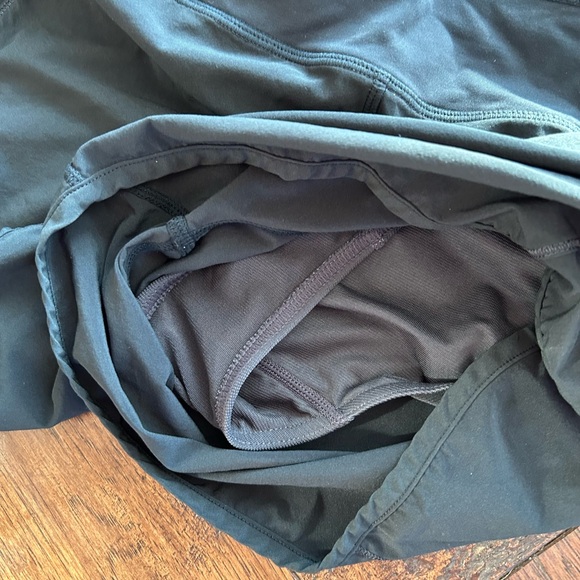 Lululemon black Speed Up Shorts - Picture 2 of 6